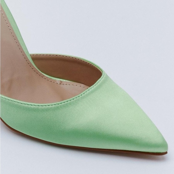 New Nasty Gal Satin Strappy Flared Court Heels -Lime Green Size 7 - Picture 4 of 12